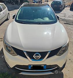 Nissan full optional 