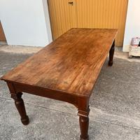 Tavolo antico 800 in noce restaurato