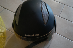 Casco held