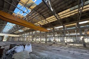 Capannone industriale con carroponti