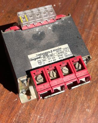 Trasformatore 220/380