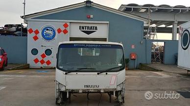 CABINA ISUZU N2R usato