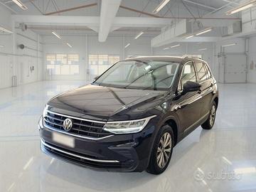 VOLKSWAGEN TIGUAN 2.0 TDI SCR 110KW LIFE DSG SUV