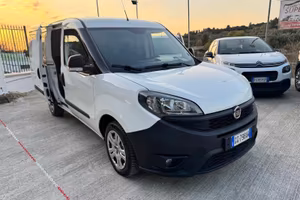 Fiat Doblo Doblò 1.6 MJT 120CV S&S PC-TN Cargo Bus