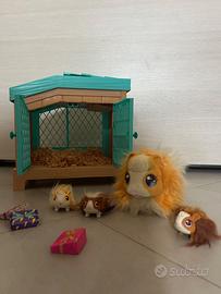 Porcellino d’india giocattolo che partorisce