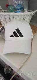 cappello adidas Nuovo e Originale con etichette 