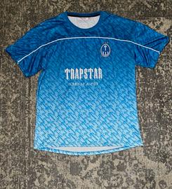 Maglia trapstar blu e bianca
