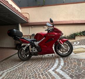 Honda vfr 800 abs