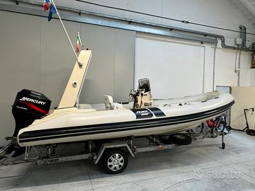 Flyer 575 + mercury f90