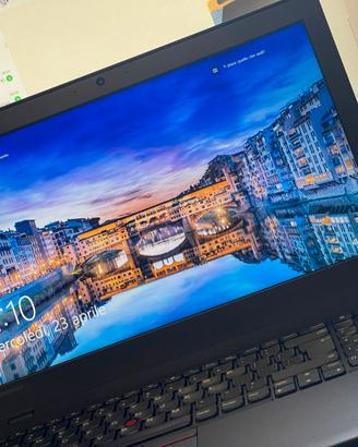 Notebook INTEL I5-8gb ram- 240 gb SSD - Ricondizio