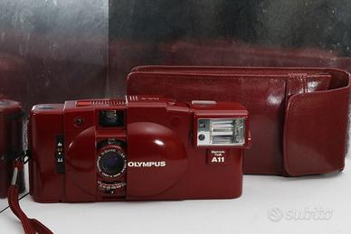 OLYMPUS XA2 ROSSA