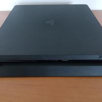 PS4 slim