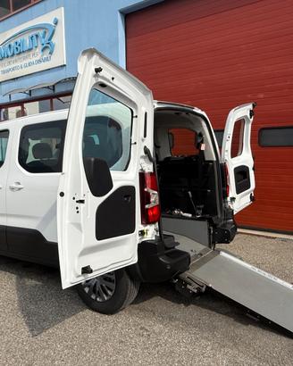 Peugeot Rifter - Auto per disabili con pianale rib
