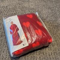 Coperta con maniche NUOVA cuoricini