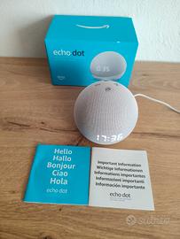 Amazon Alexa Echo dot 4 gen bianca con orologio 