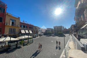 UFFICIO A POZZUOLI