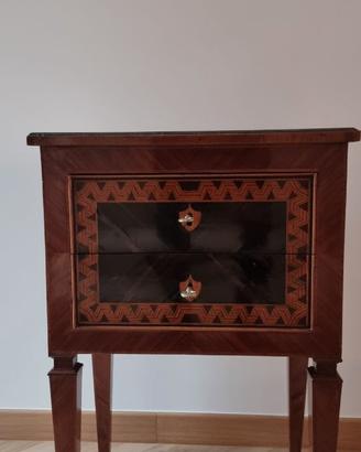 Splendida cassettiera comodino 800