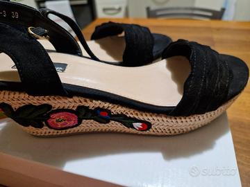 sandali