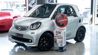 Smart ForTwo 1.0 SUPERPASSION 71 CV TWINAMIC AUTO 