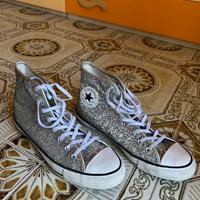 Converse glitterate