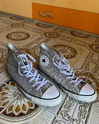 Converse glitterate