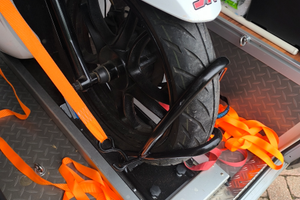 Scooter + carica scooter elettrico