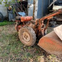 attrezzi agricoli  motocoltivatore 