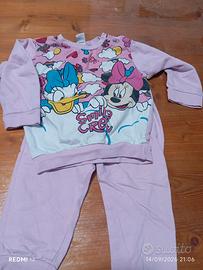 pigiamino e pantaloni in felpa 