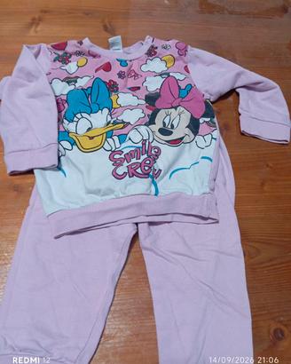 pigiamino e pantaloni in felpa 