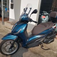 BEVERLY 400 HPE 2022 3800 KM