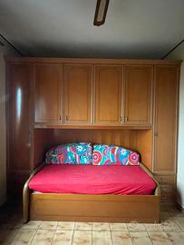 Letto singolo con armadio a ponte