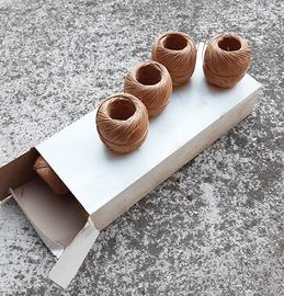60 gomitoli di canapa da 2/4