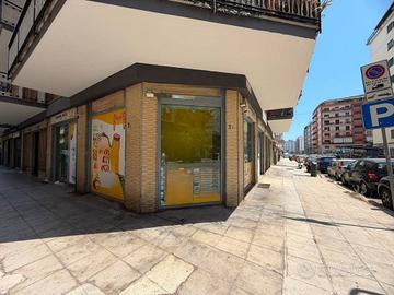 Immobile di 220 m² con 4 locali a Palermo