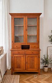 credenza con vetrinetta