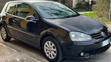 Volkswagen golf 1.6 benzina 116 cv