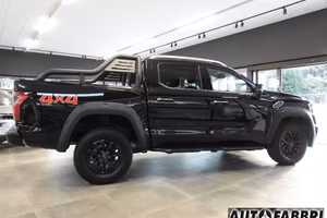 TOYOTA - Hilux 2.0 TDI 5 POSTI DOUBLE CAB PELLE