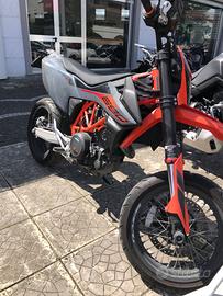 Ktm 690 smc - 2022