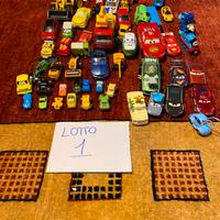 Macchinine varie marche + pezzi pista hotwheels