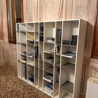 Libreria laccata bianca