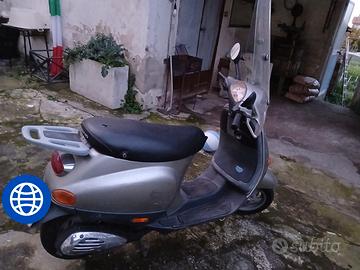 vespa 50 et2 