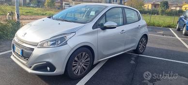 Peugeot 208 PureTech 82 5p. GPL Allure