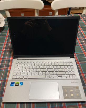 Asus Vivobook Pro 15 OLED