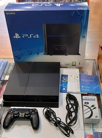 Ps 4 con joystick e giochi