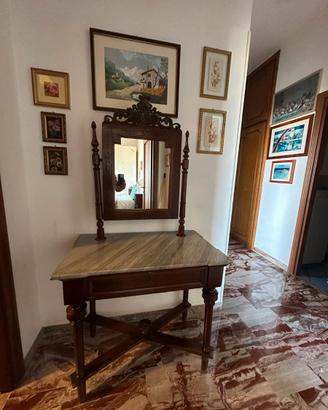 Toletta '800 e poltrona