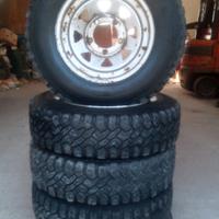 Cerchi e Gomme Suzuki sj 410