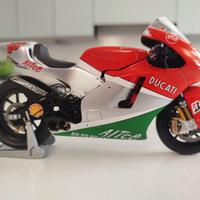 Minichamps 1:12  Ducati  D16 Gibernau  motogp06