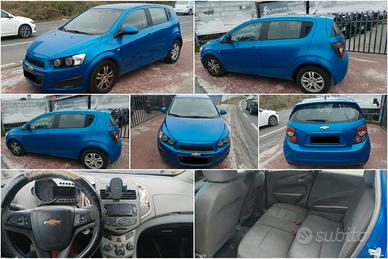 vende sus Chevrolet Kalos