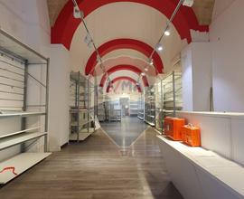 Locale Commerciale - Bari