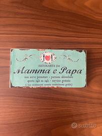 Targa ironica in legno