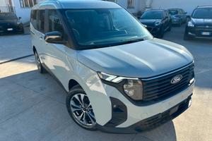 Ford Tourneo Courier 1.0 EcoBoost Titanium